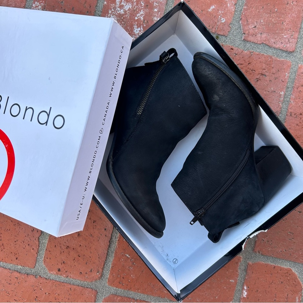 Blondo Waterproof Booties Size 7 Pre-loved!